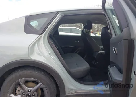 2025 Kia K4 Lxs z USA, uszkodzony, nr VIN 3KPFT4DEXSE045309